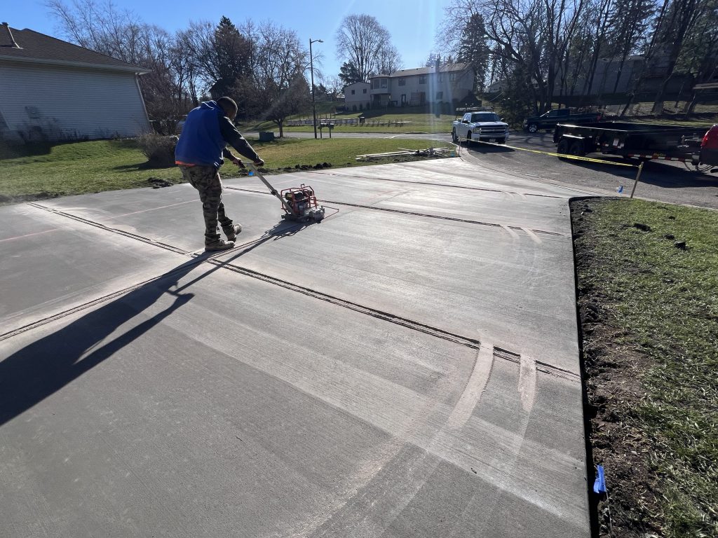 concrete driveway-finishing